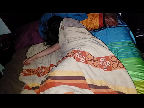 ❤️ Pasierb besztający swoją młodą macochę, gdy ta śpi. Super porn at pl.porn33.top ﹏